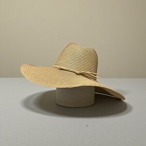 House Of Harlow 1960 Women's Beige Camel
Tan Boho Floppy Hat Bohemian NWT